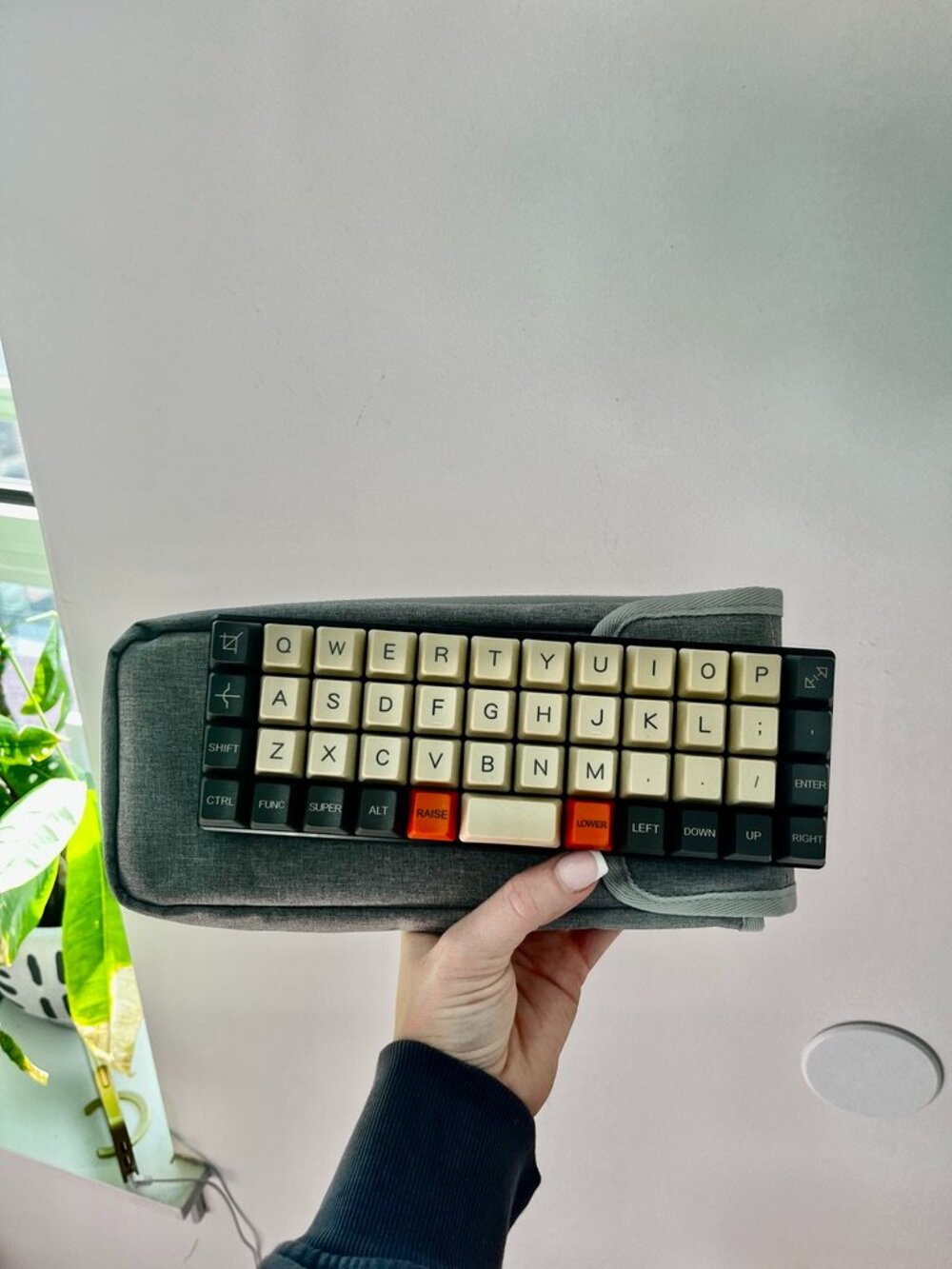 ZSA Planck EZ Glow Mechanical Keyboard with Case